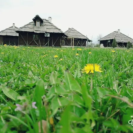 Etno Selo Trska بيت ضيافة